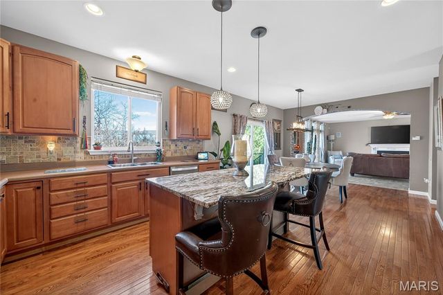 27 Carlton Lake Court, Wentzville, MO 63385