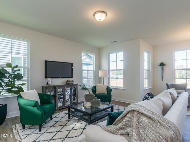 1516 Briar Brook Lane, Zebulon, NC 27597