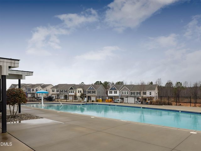 1516 Briar Brook Lane, Zebulon, NC 27597