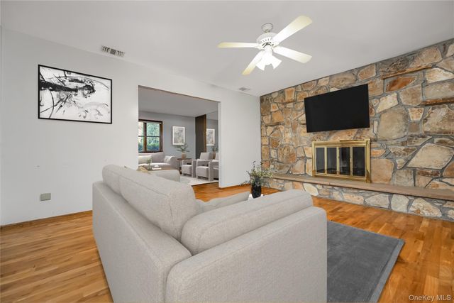 1 Wunaquit Drive, Bayville, NY 11709
