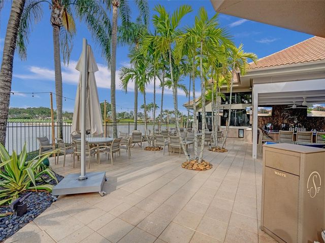 10427 Stonebridge Blvd, Boca Raton, FL 33498