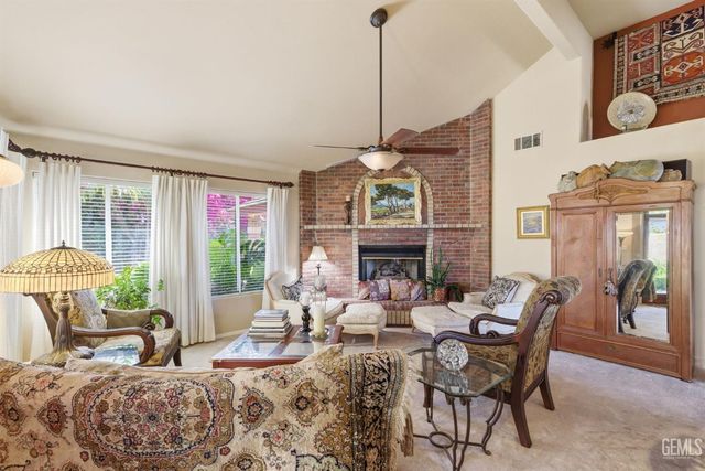 5715 Valley Street, Bakersfield, CA 93306