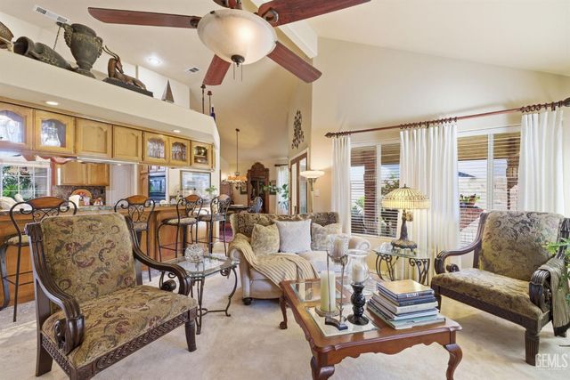5715 Valley Street, Bakersfield, CA 93306