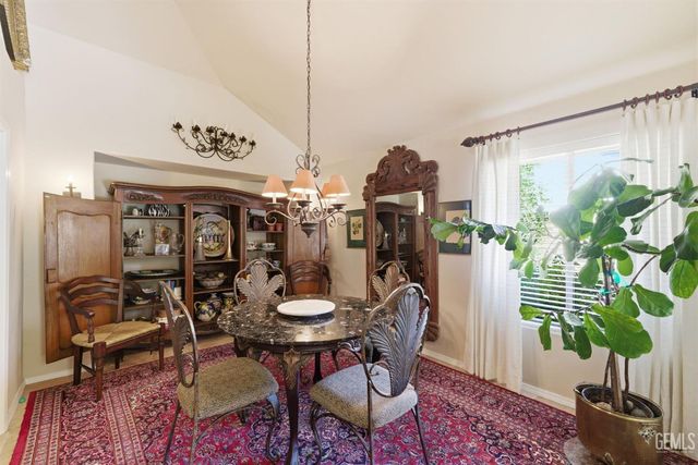 5715 Valley Street, Bakersfield, CA 93306