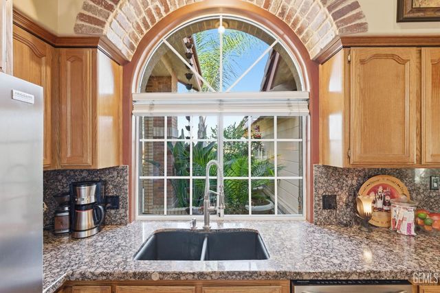5715 Valley Street, Bakersfield, CA 93306