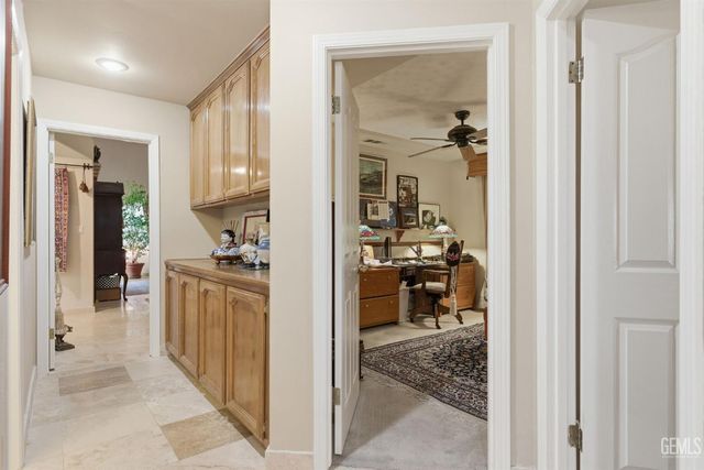 5715 Valley Street, Bakersfield, CA 93306