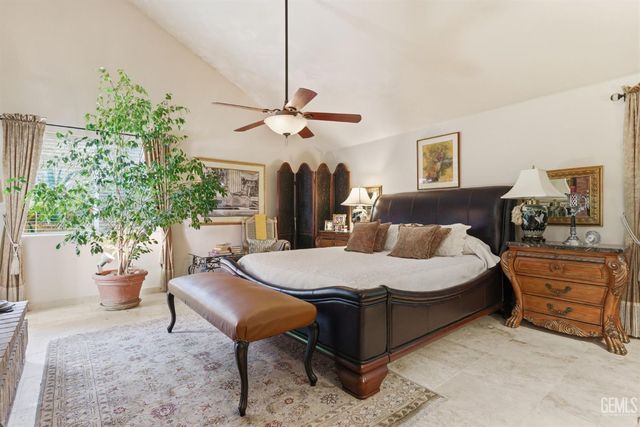 5715 Valley Street, Bakersfield, CA 93306