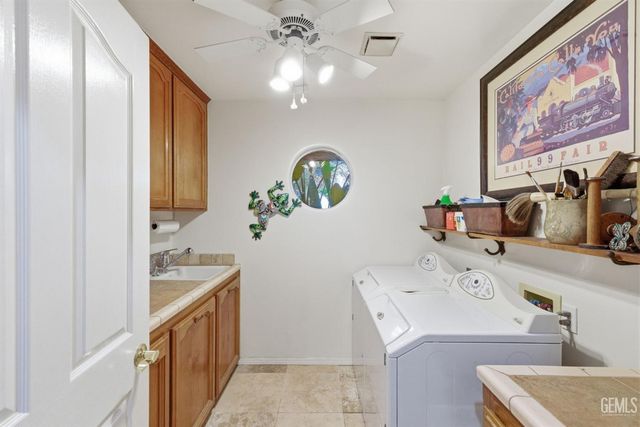5715 Valley Street, Bakersfield, CA 93306