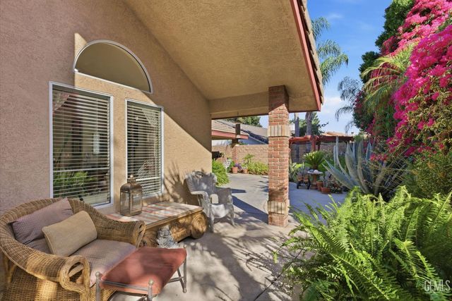5715 Valley Street, Bakersfield, CA 93306