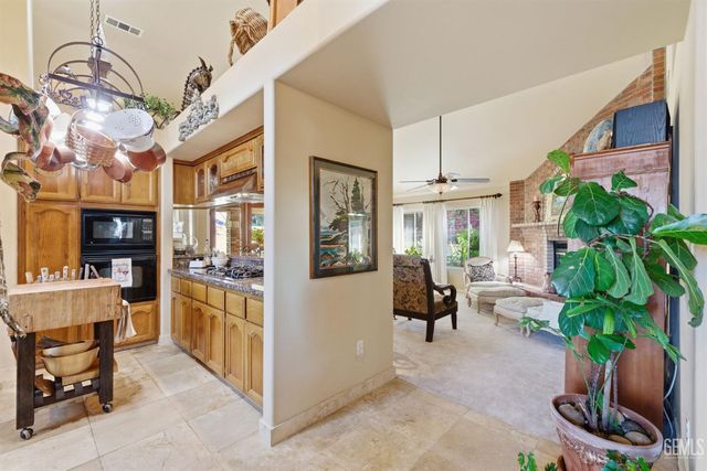 5715 Valley Street, Bakersfield, CA 93306