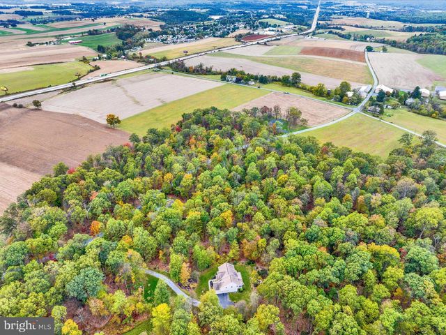 750 MOUNTAIN RD, Hamburg, PA 19526