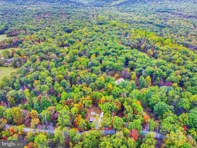 750 MOUNTAIN RD, Hamburg, PA 19526