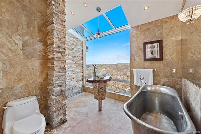 1415 Skyline Drive, Laguna Beach, CA 92651