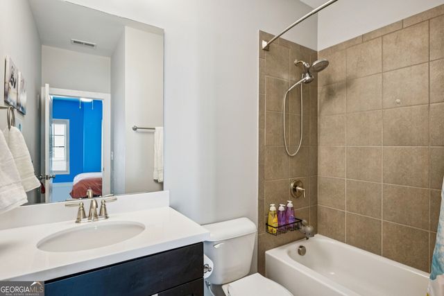 1921 Red Eagle Walk NW, Atlanta, GA 30318