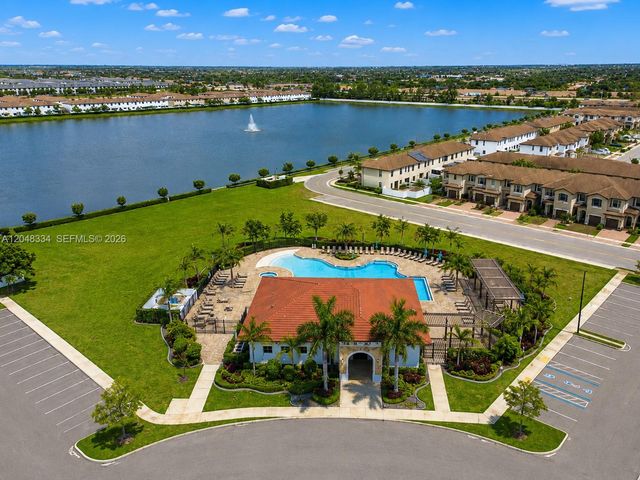 10934 W 33rd Way, Hialeah, FL 33018