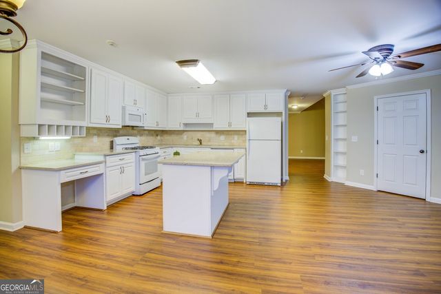 480 Georgian Hills Drive, Lawrenceville, GA 30045