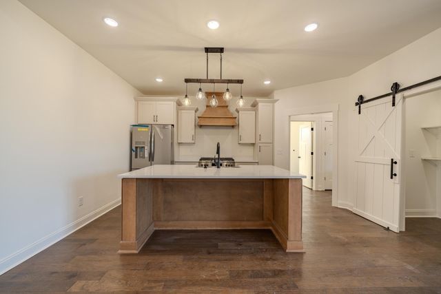 100 BELVEDERE CIR, Savannah, TN 38372