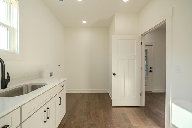 100 BELVEDERE CIR, Savannah, TN 38372