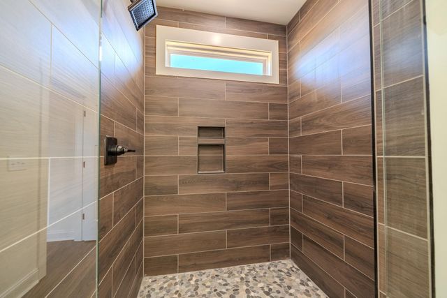 100 BELVEDERE CIR, Savannah, TN 38372