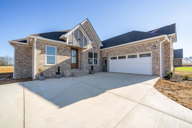 100 BELVEDERE CIR, Savannah, TN 38372