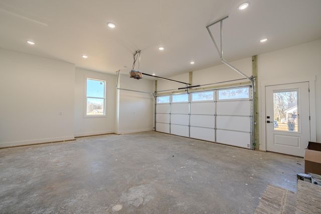 100 BELVEDERE CIR, Savannah, TN 38372