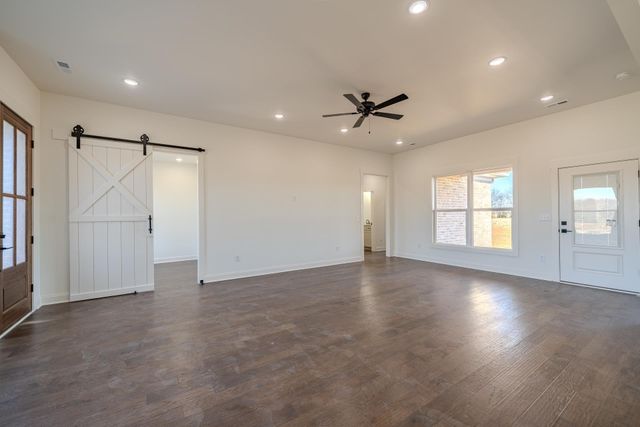 100 BELVEDERE CIR, Savannah, TN 38372