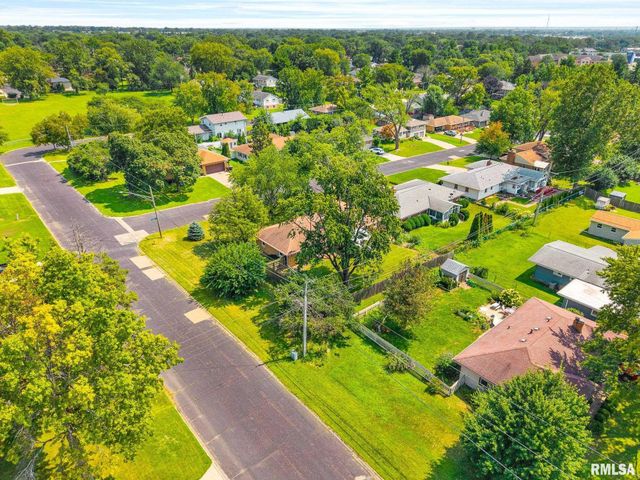 4733 N LAUREL Drive, Peoria, IL 61614