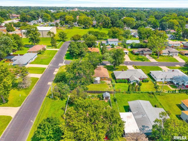 4733 N LAUREL Drive, Peoria, IL 61614