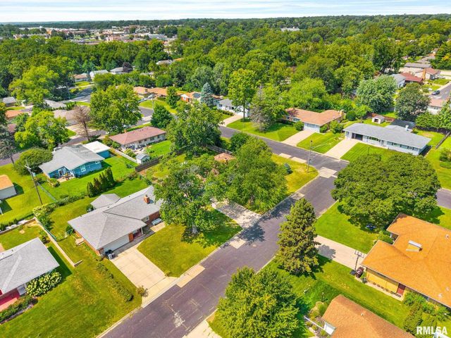4733 N LAUREL Drive, Peoria, IL 61614