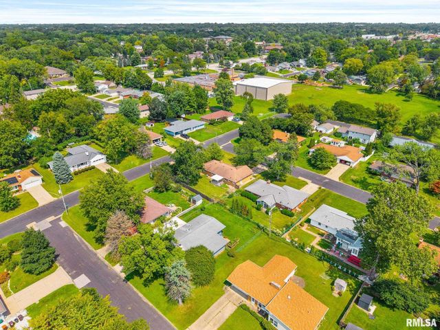 4733 N LAUREL Drive, Peoria, IL 61614