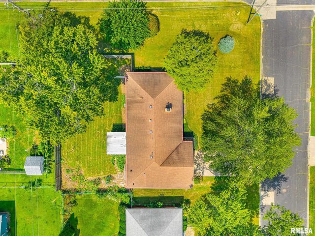 4733 N LAUREL Drive, Peoria, IL 61614