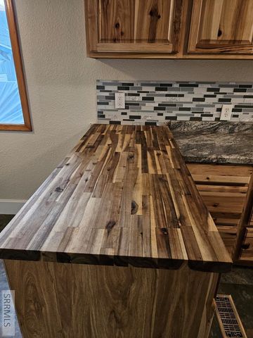 445 W 19th Street, Idaho Falls, ID 83402