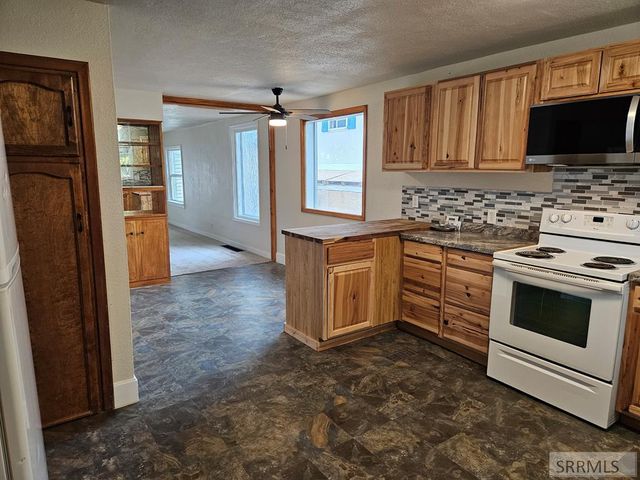 445 W 19th Street, Idaho Falls, ID 83402