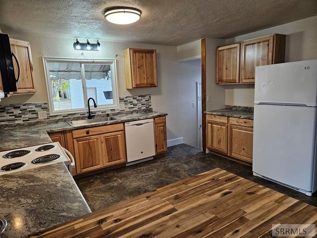 445 W 19th Street, Idaho Falls, ID 83402