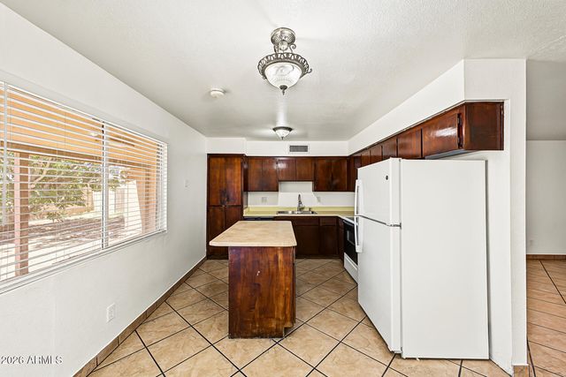 3824 N 86TH Lane, Phoenix, AZ 85037