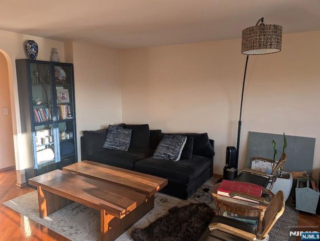 2352 Linwood Avenue 7G, Fort Lee, NJ 07024