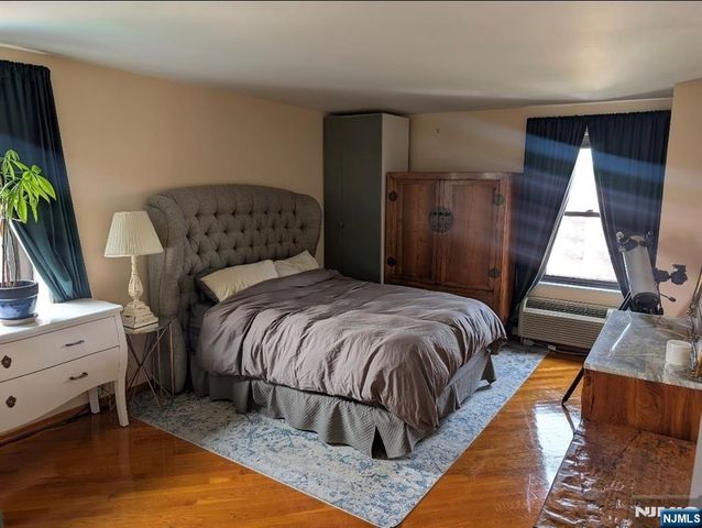 2352 Linwood Avenue 7G, Fort Lee, NJ 07024