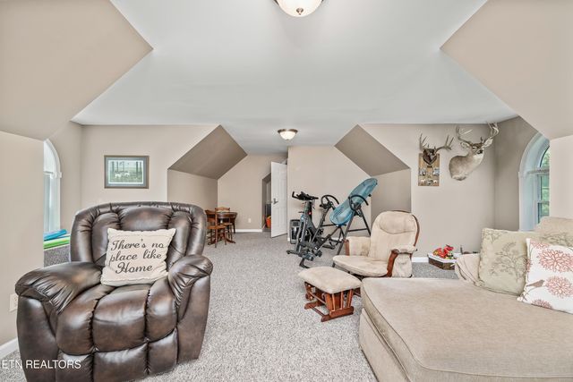 16 Basses Creek Lane, Crossville, TN 38572