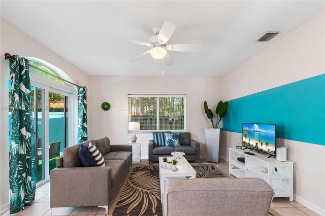 1633 Tyler Street, Hollywood, FL 33020