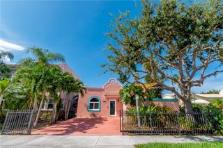 1633 Tyler Street, Hollywood, FL 33020