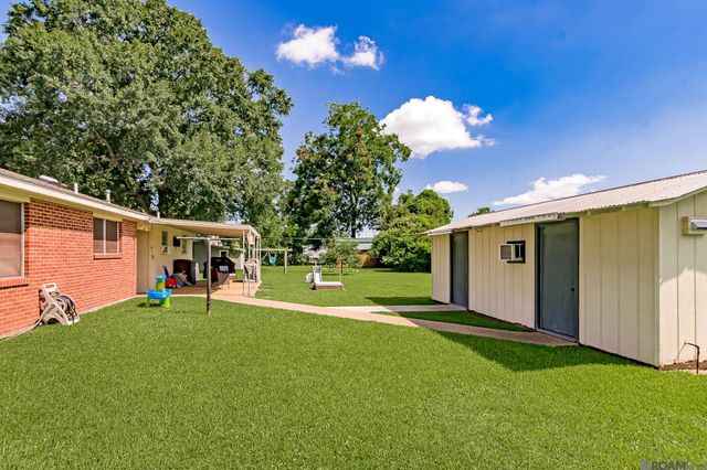 702 Claiborne St, New Roads, LA 70760