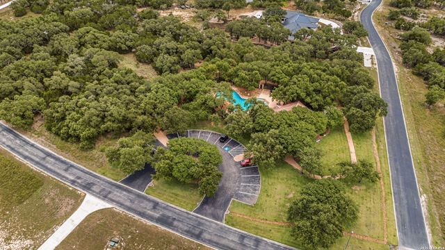256 San Salvadore, Canyon Lake, TX 78133