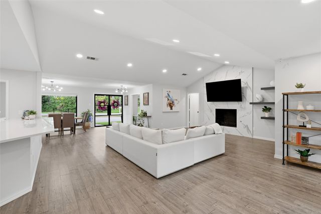 412 E Northgate Drive, Irving, TX 75062