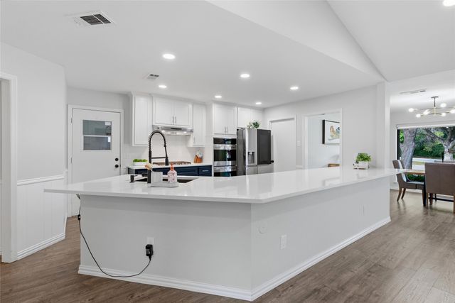 412 E Northgate Drive, Irving, TX 75062