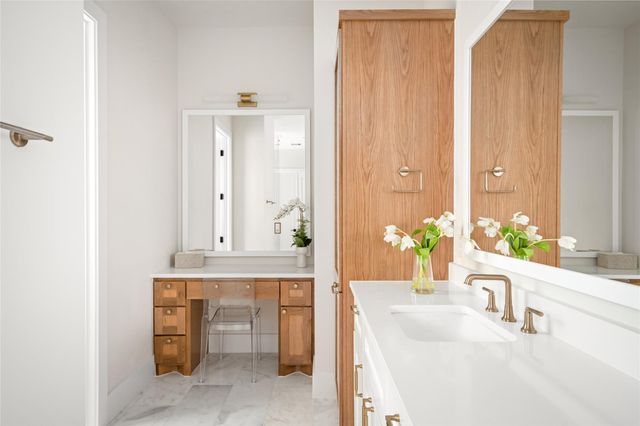 1526 Wakefield Drive, Houston, TX 77018