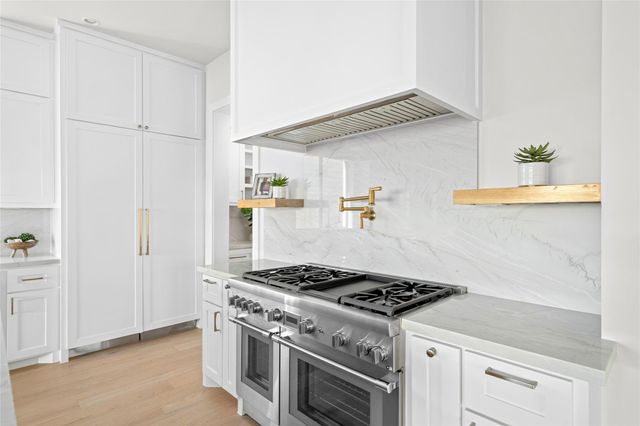 1526 Wakefield Drive, Houston, TX 77018