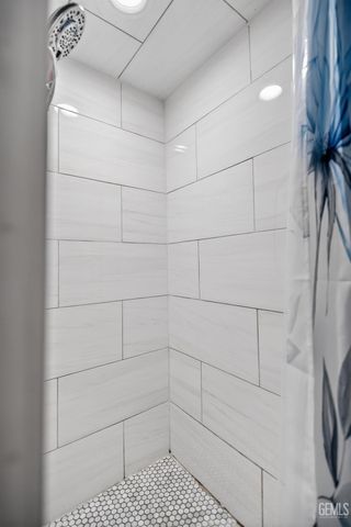 11409 Lariat Court, Bakersfield, CA 93312