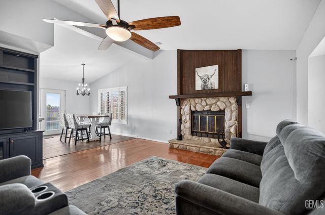 11409 Lariat Court, Bakersfield, CA 93312