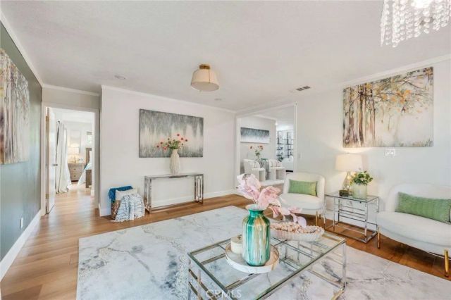 11321 212th, Lakewood, CA 90715