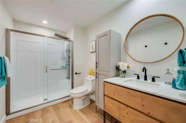 11321 212th, Lakewood, CA 90715